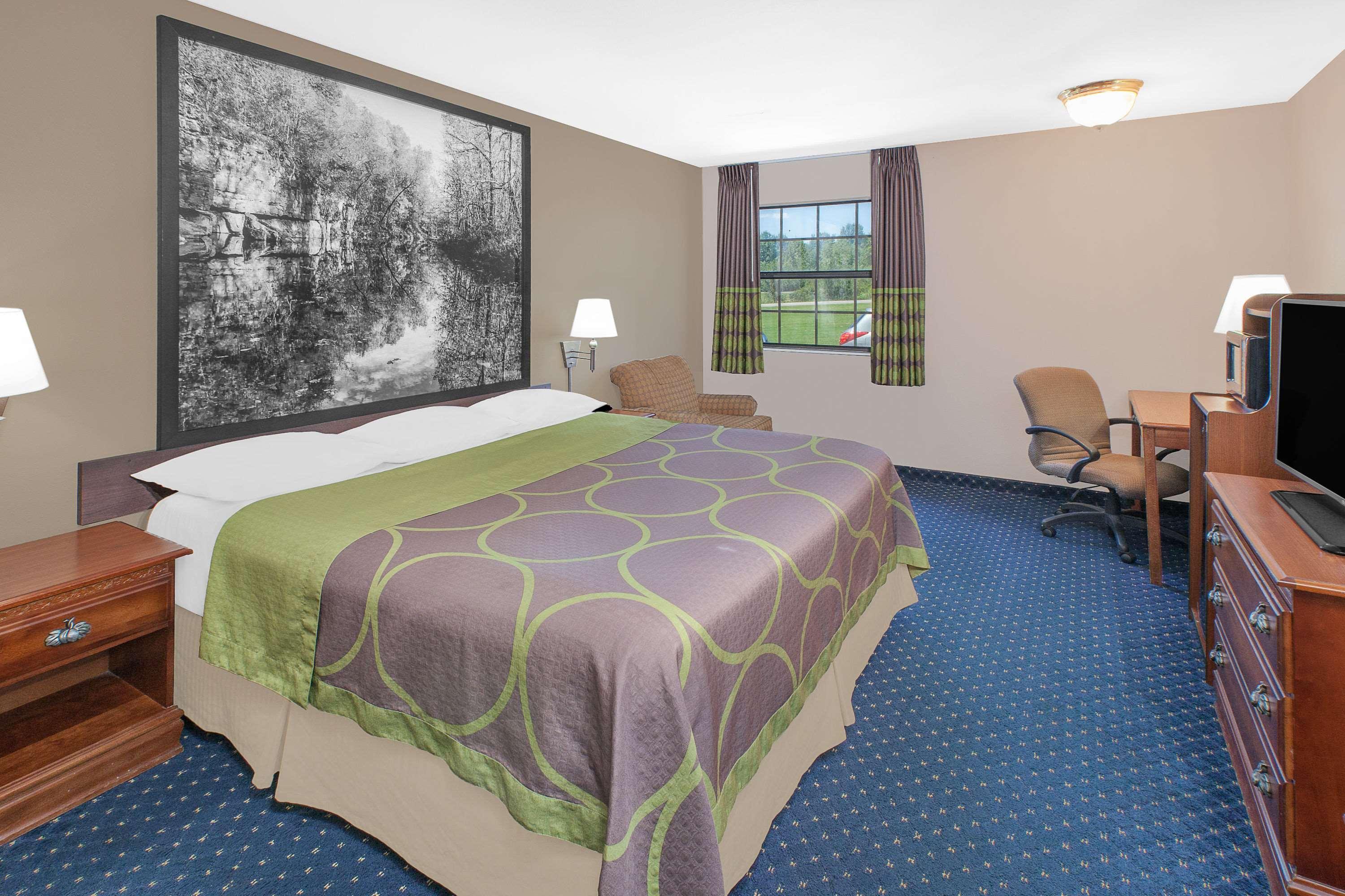 Super 8 By Wyndham Lowell/Bentonville/Rogers Area Exterior photo